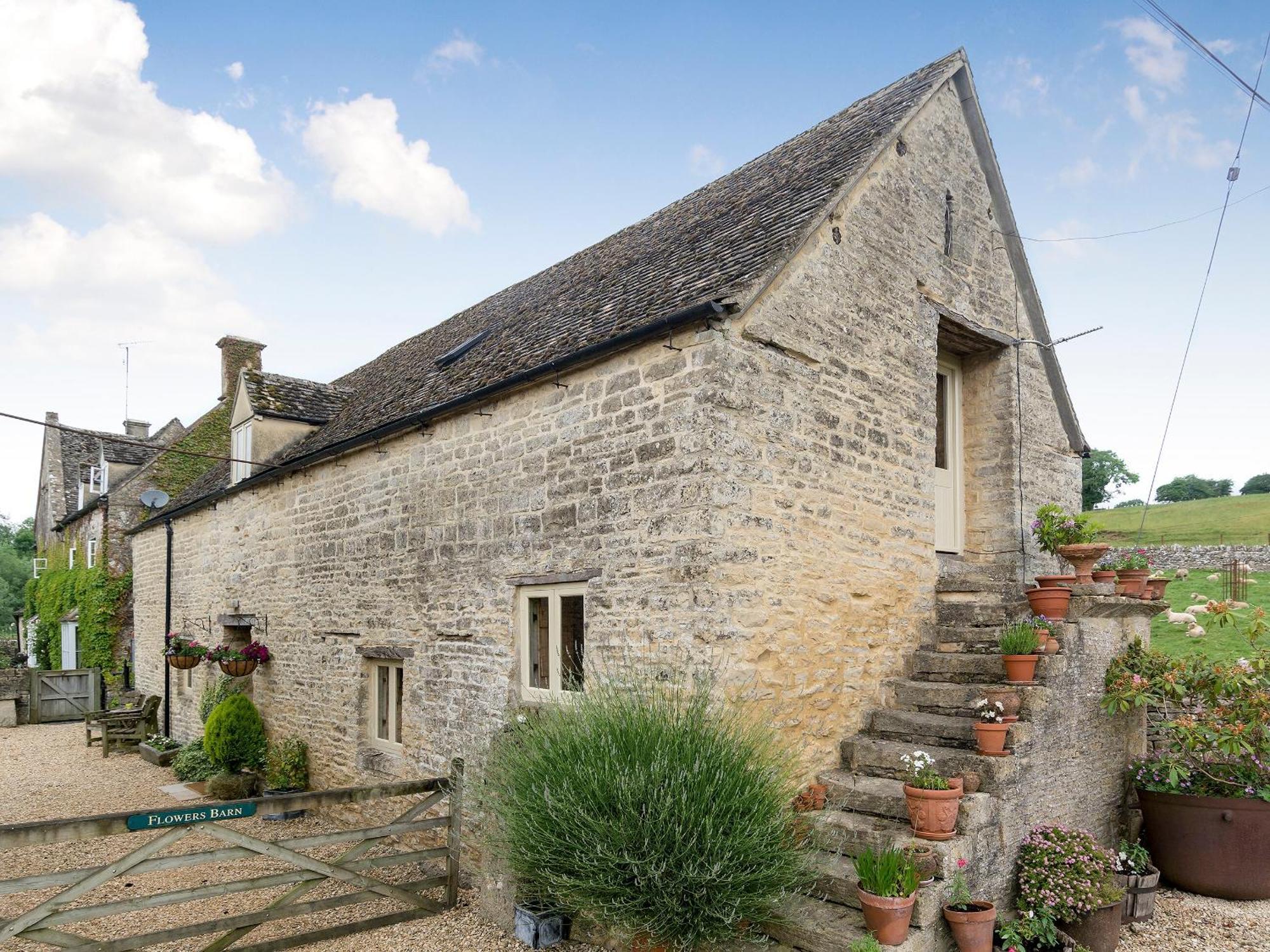 Flowers Barn Daglingworth المظهر الخارجي الصورة