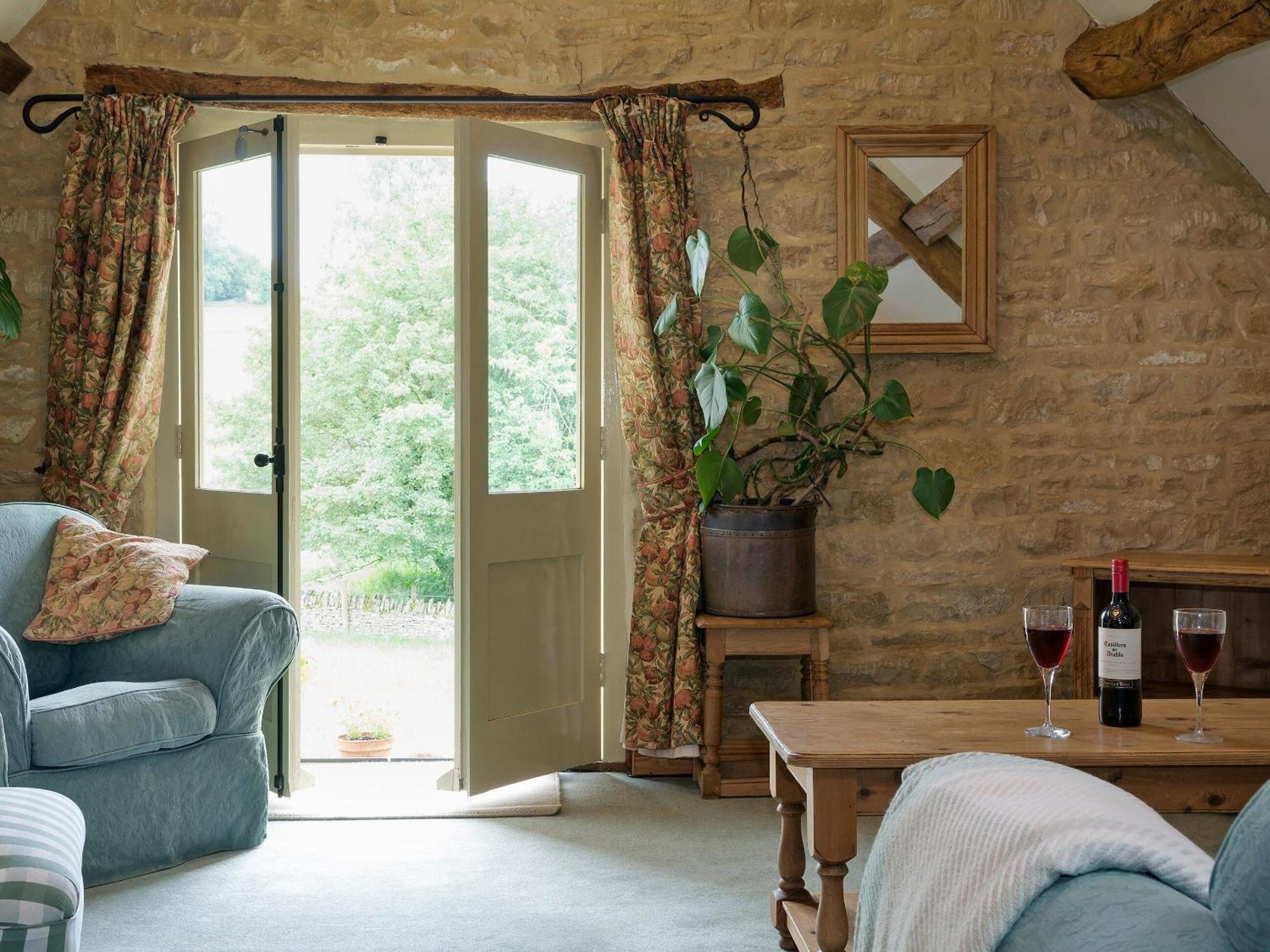 Flowers Barn Daglingworth المظهر الخارجي الصورة